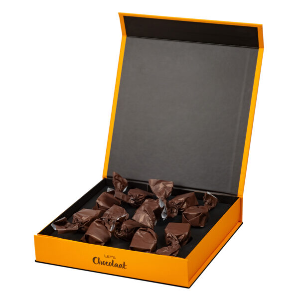 Estuche 150gr Bombón Praliné Dark Nuts
